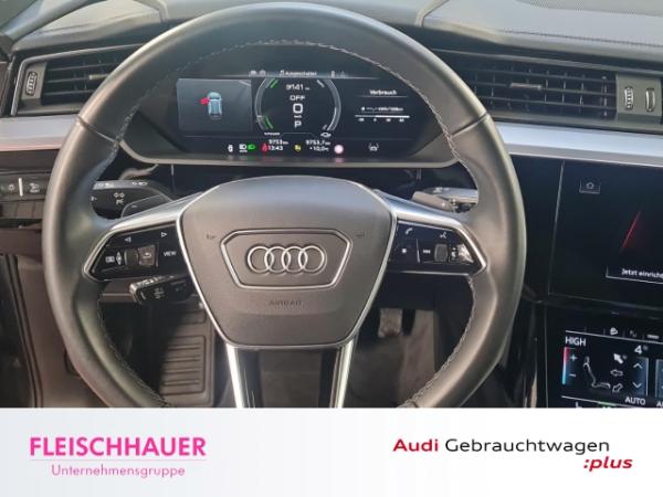 Audi Q8 55 quattro advanced AHK+HeadUp+LM20+Matrix+APS-Plus+