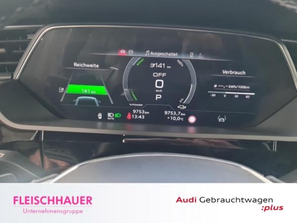 Audi Q8 55 quattro advanced AHK+HeadUp+LM20+Matrix+APS-Plus+
