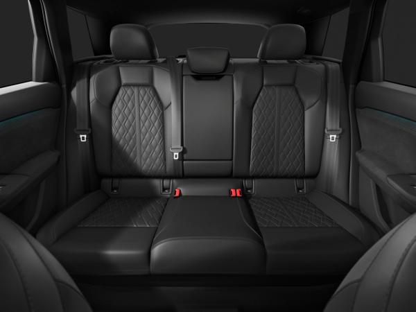 Audi SQ6 e-tron S-Sitze+/Pano/Luftf./HuD/360°/OLED/21Z