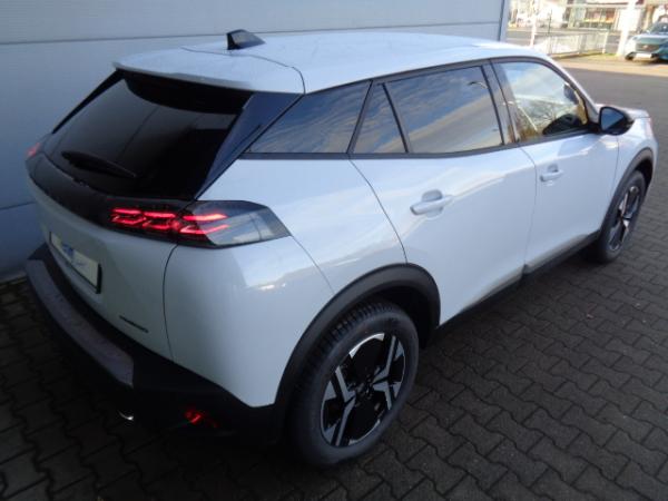 Peugeot 2008 Hybrid 145 e-DSC Allure Allwetterr., Navi