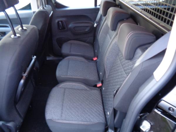 Peugeot Rifter N1 Diesel 130 L2 EAT8 Allure Navi