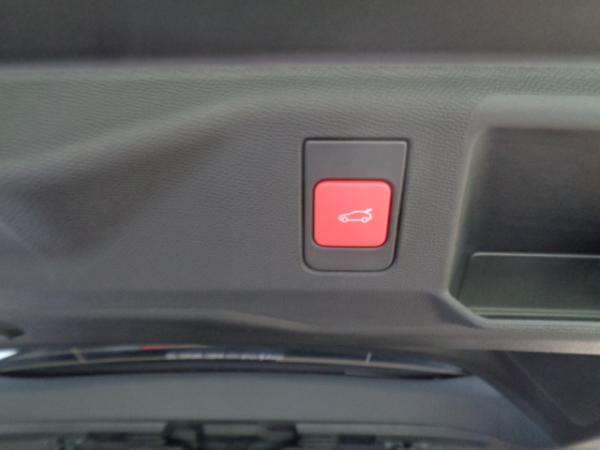 Peugeot 5008 Hybrid 145 e-DSC6 GT Schiebedach, 360°Kamera, M+S