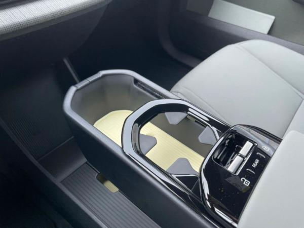 Volvo EX30 Single Extended Range Plus