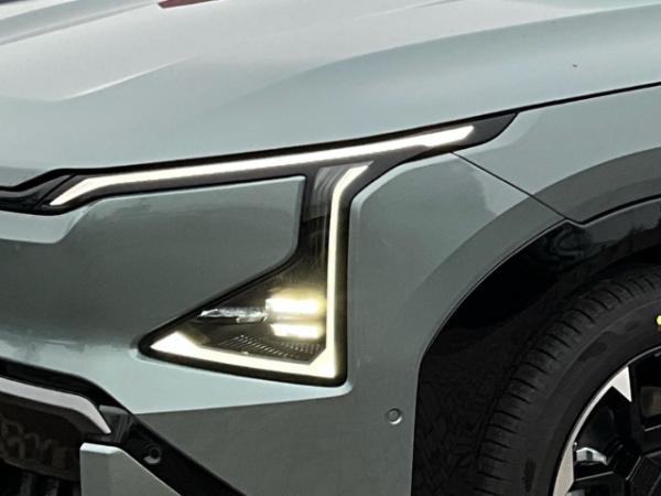 Kia EV5 GT-Line Launch 81,4-kWh Glasdach Massage Head-Up ACC