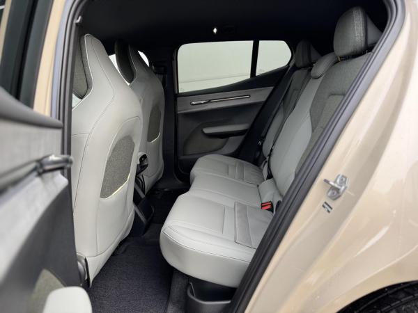 Volvo EX30 Single Motor RWD Plus