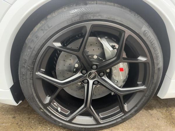 Audi RS Q8 SUV performance tiptr. AKTIONSPREIS