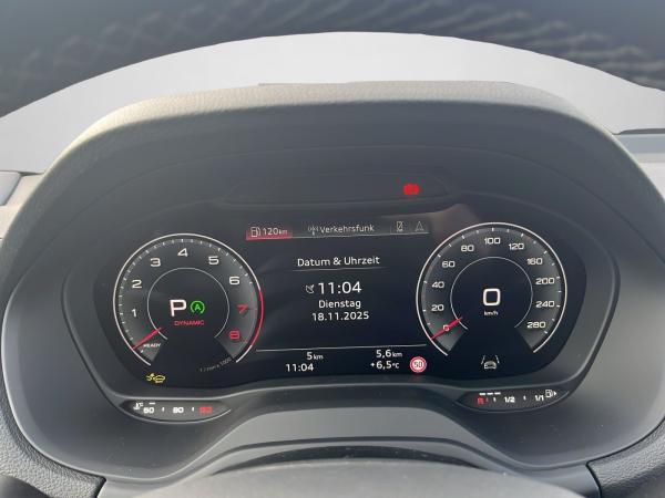 Audi Q2 S line 35 TFSI / S tronic