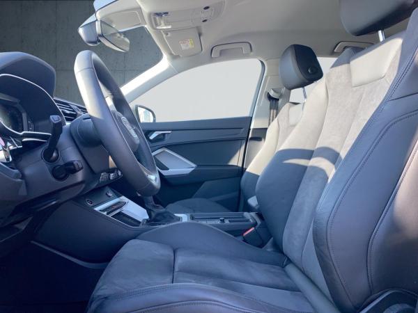 Audi Q3 Sportback S line 35 TFSI S tr. LED 19 AHK ACC