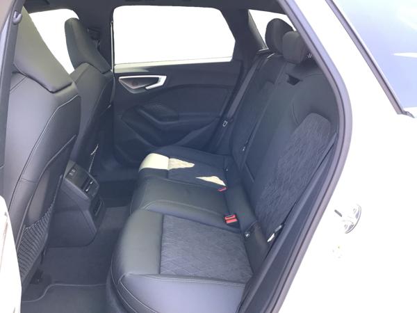 Audi A5 Avant TFSI quattro S-Line Tech pro Pano Matrix HUD