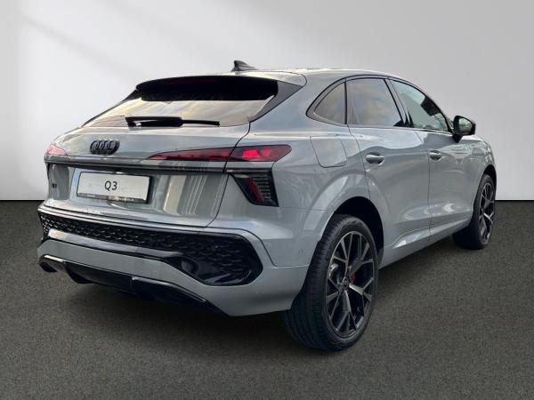 Audi Q3 Sportback e-hybrid MMI experience pro Matrix