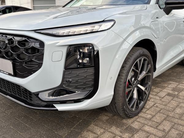 Audi Q3 Sportback e-hybrid MMI experience pro Matrix