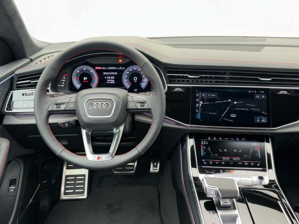 Audi Q8 TDI quattro Allradlenkung Matrix Panorama