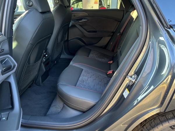 Audi A6 e-tron Avant performance Tech plus Paket LED