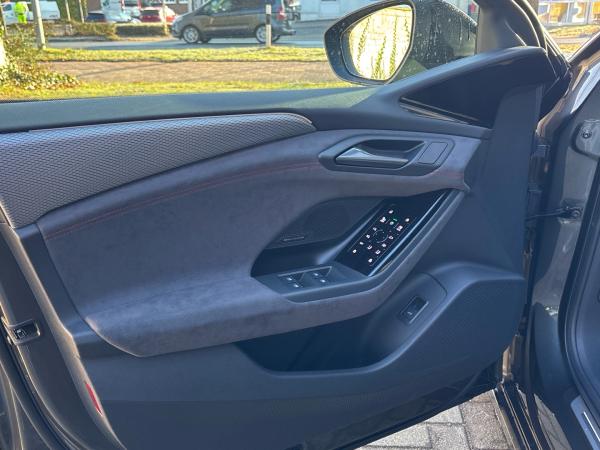 Audi A6 e-tron Avant performance Tech plus Paket LED