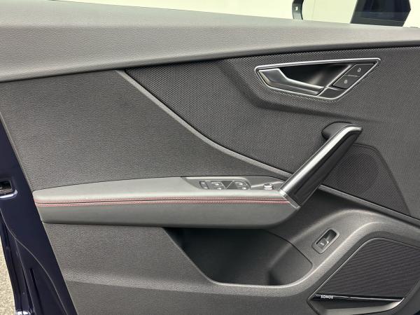 Audi Q2 S line 35 TFSI S tronic Digitales Cockpit