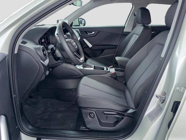 Audi Q2 advanced 35TFSI S-trc Virtual AHK Navi LED