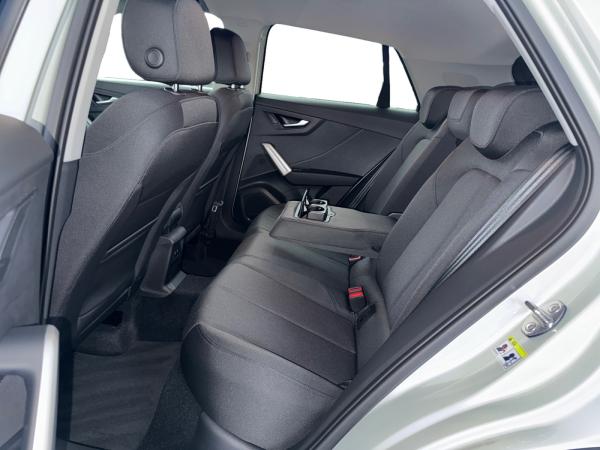 Audi Q2 advanced 35TFSI S-trc Virtual AHK Navi LED