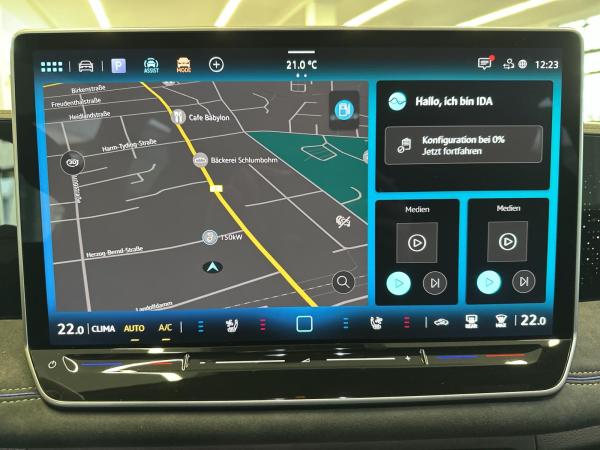 Volkswagen Tiguan 1.5 eTSI R-Line IQ.DRIVE/LIGHT AHK NAVI **SOFORT VERFÜGBAR!!**