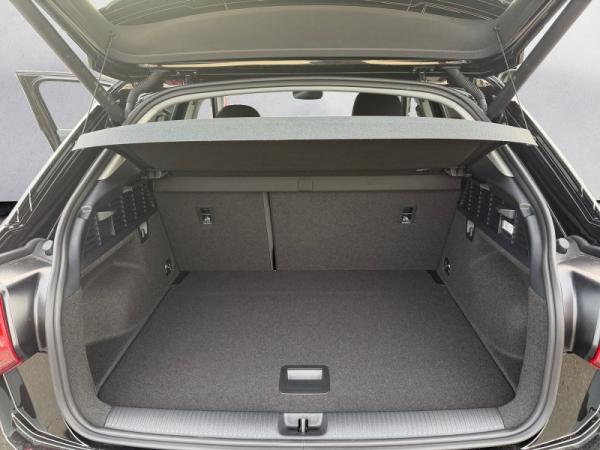 Audi Q2 advanced 💥Kompakter City-SUV | ✅ Vorführwagen-Deal | Sofort verfügbar bei bhg Balingen 🚙