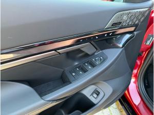 BMW i5 eDrive40 Touring M Sport //Komfortsitze Sitzbelüftung Stop&Go B&W