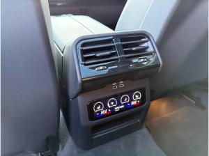 BMW i5 eDrive40 Touring M Sport //Komfortsitze Sitzbelüftung Stop&Go B&W