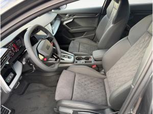 Audi RS3 Limousine 💥 Ikonischer Performance-Star | ✅ Nur mit Eroberung | Daytonagrau bei bhg Balingen 🚙