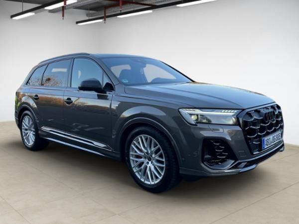 Audi Q7 3,0 TFSI e quattro S line Matrix AZV
