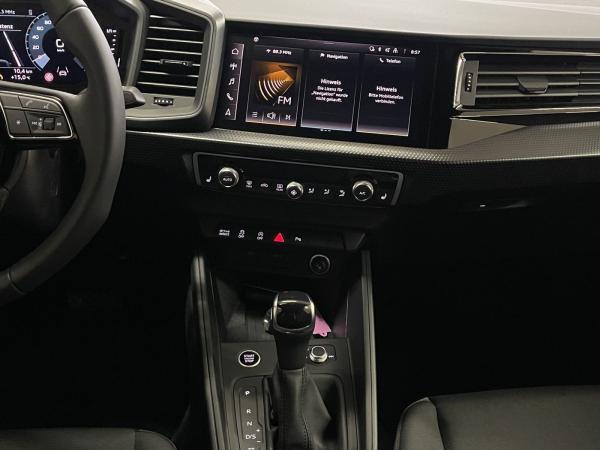 Audi A1 allstreet 30 TFSI S tronic LED LM 18" PDC+RFK