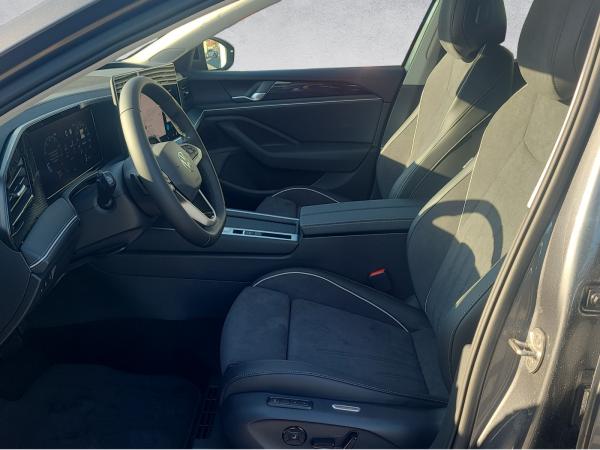 Volkswagen Passat Business 1.5 eTSI DSG *IQ-Light*AHK*