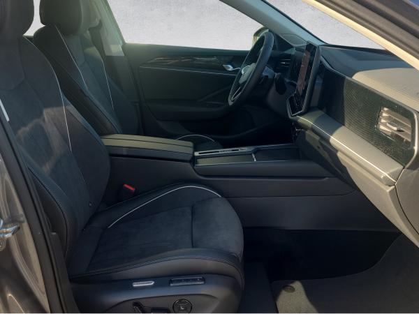 Volkswagen Passat Business 1.5 eTSI DSG *IQ-Light*AHK*