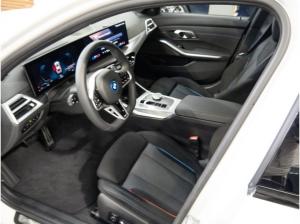 BMW 330 e xDrive Touring NEUJAHRAKTION