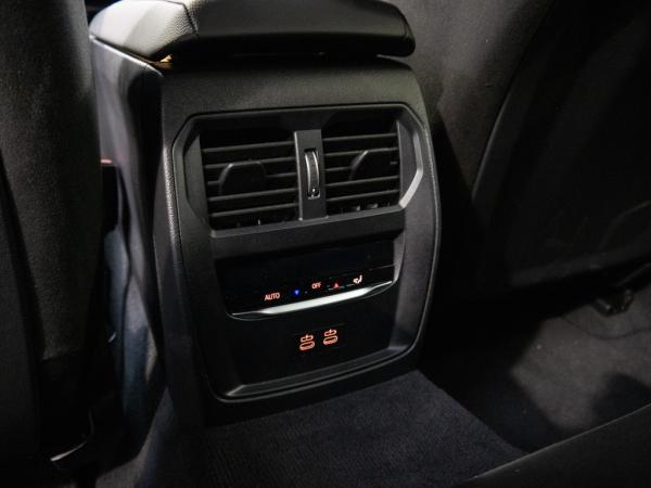 BMW 330 e xDrive Touring NEUJAHRAKTION