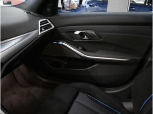 BMW 330 e xDrive Touring NEUJAHRAKTION