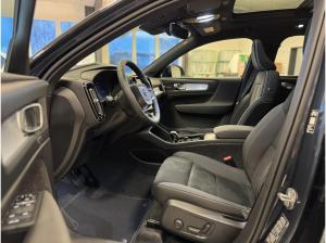 Volvo XC40 B3 Ultra Black edition