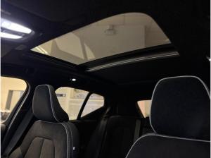 Volvo XC40 B3 Ultra Black edition