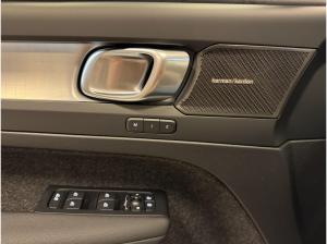 Volvo XC40 B3 Ultra Black edition