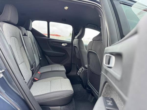 Volvo XC40 B4 Plus Black Edition