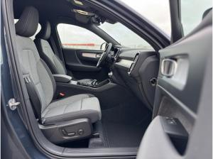 Volvo XC40 B4 Plus Black Edition