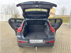 Volvo XC40 B4 Plus Black Edition