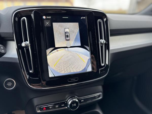 Volvo XC40 B4 Plus Black Edition