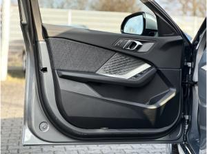 BMW 118 d DAB LED Komfortzg. Parkassistent AHK schw.