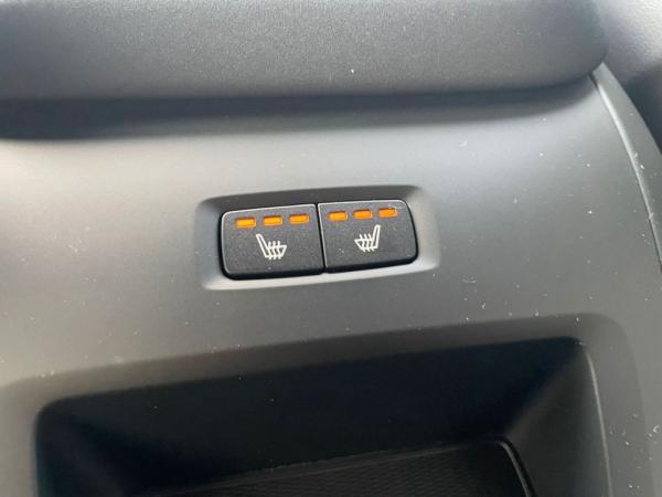 Volvo XC60 B5 AWD PLUS BLACK EDITION - sofort lief. -