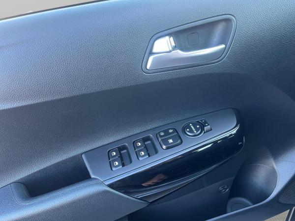 Kia Picanto Vision KLIMA NAVI ALU BLUETOOTH USB SITZHEIZUNG DAB RÜCKFAHRKAMERA LANE ASSIST LENKRADHE