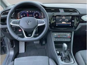 Volkswagen Touran Highline 1,5 TSI  150 PS DSG AHK STHZG PANO KEYLESS