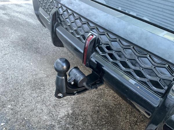 Audi RS Q8 SUV performance tiptr. Vmax305 Laser PANO