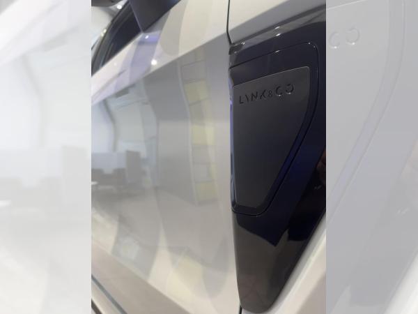 LYNK & Co 01 More/ 0,00 % Finanzierung /Lieferung Deutschlandweit/ Sofort Verfügbar! /Frei Konfigurierbar!360°CAM