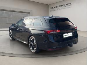 Skoda Superb Combi Sportline Navi DCC PANO AHK eHeck