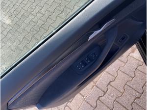 Skoda Superb Combi Sportline Navi DCC PANO AHK eHeck