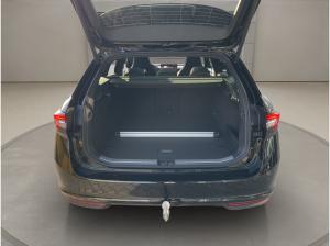 Skoda Superb Combi Sportline Navi DCC PANO AHK eHeck