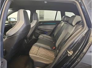 Volkswagen Golf VIII Variant 2.0 TDI R-Line*AHK*ACC*LED*DSG